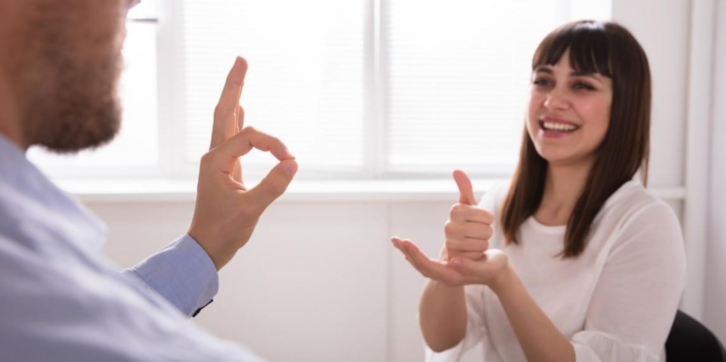 isaret-dili-tercümanlığı-vera-tercüme